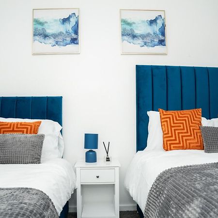 Stylish 3 Bed House With Free Parking Villa Leeds  Dış mekan fotoğraf