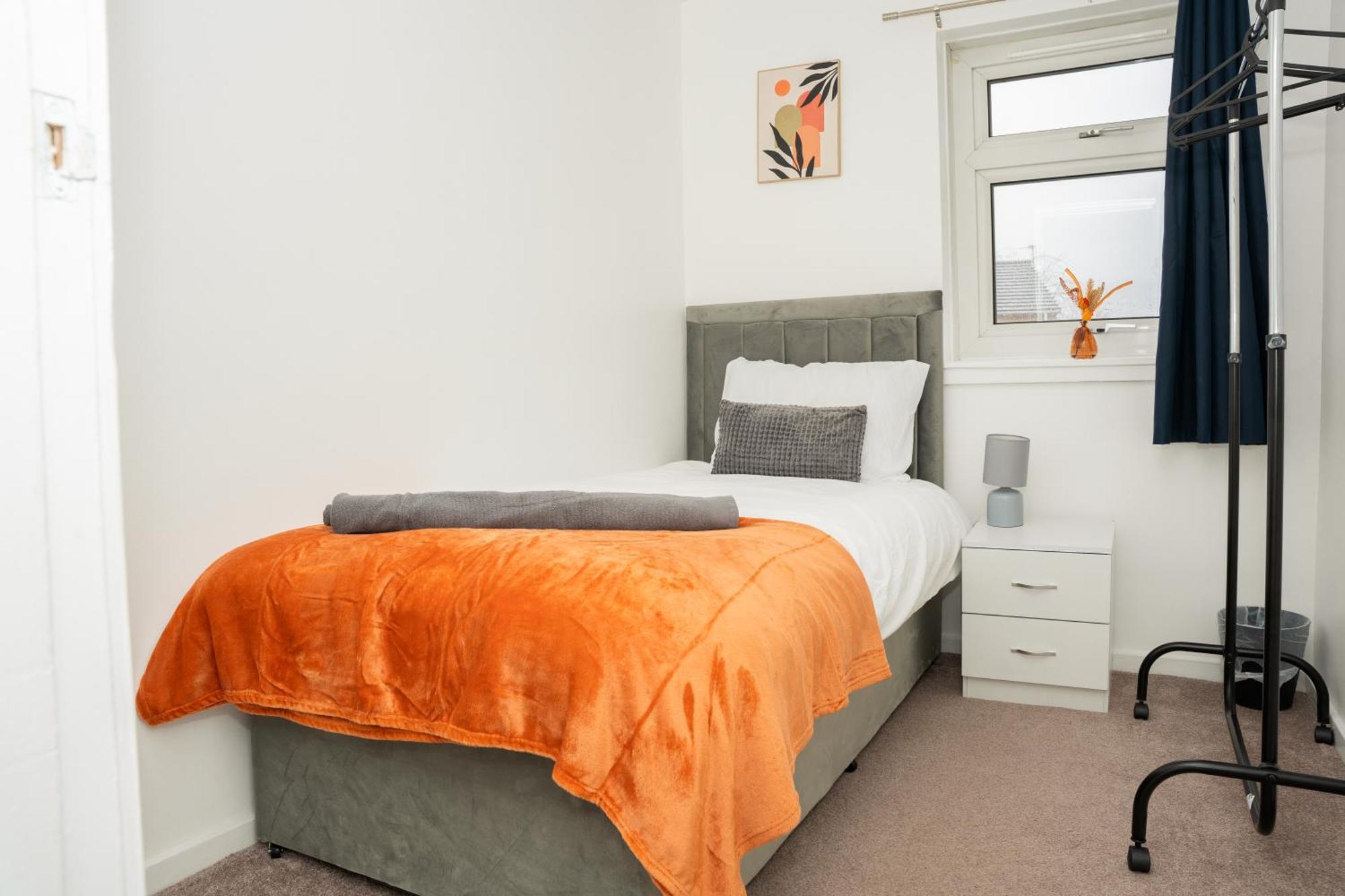 Stylish 3 Bed House With Free Parking Villa Leeds  Dış mekan fotoğraf
