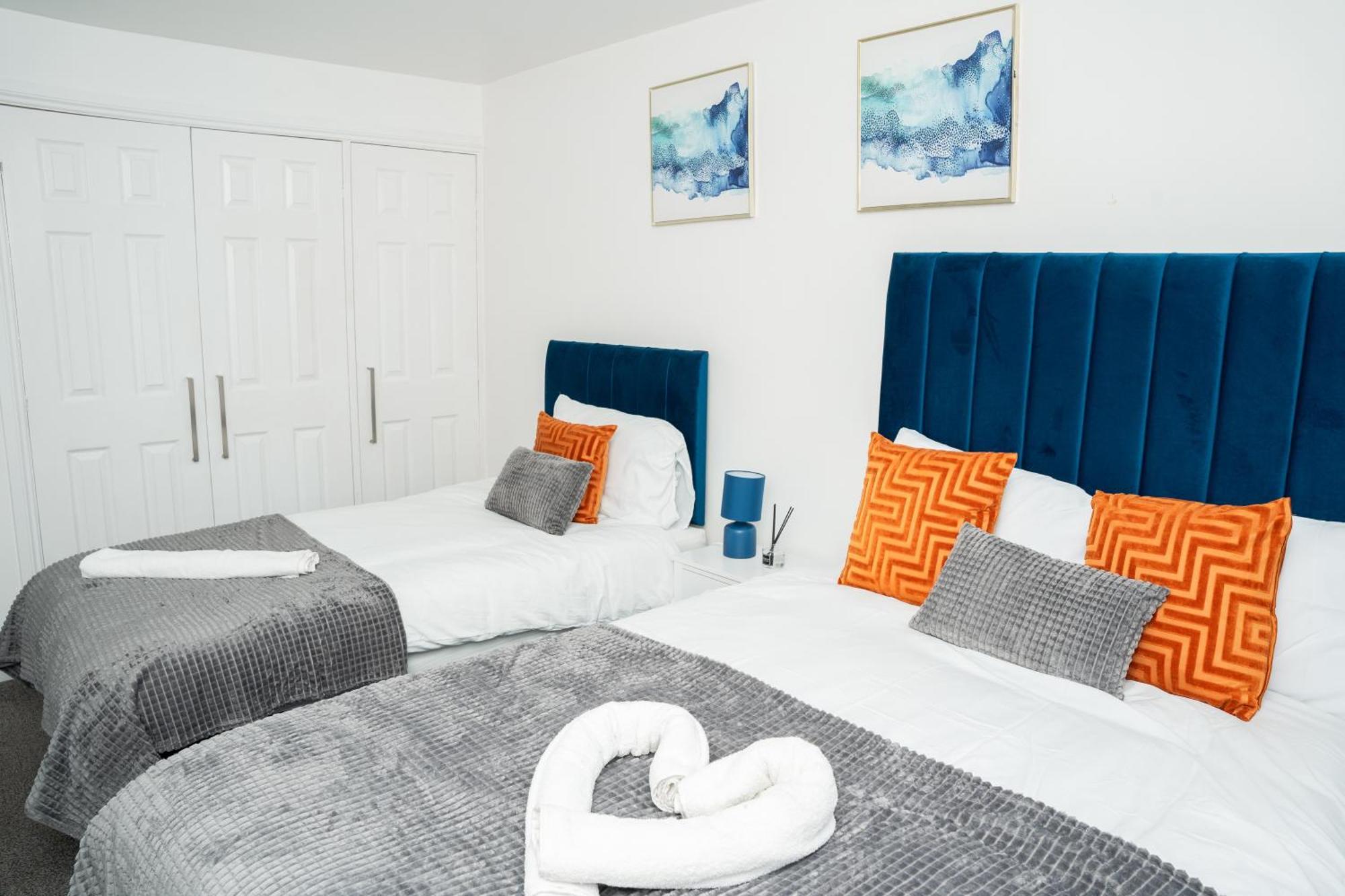 Stylish 3 Bed House With Free Parking Villa Leeds  Dış mekan fotoğraf