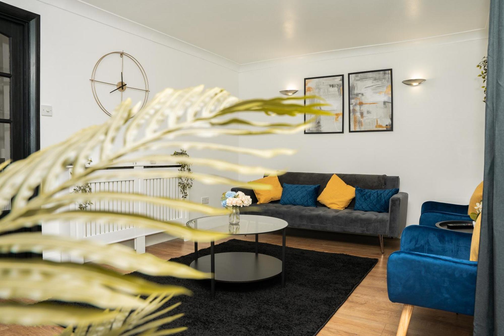 Stylish 3 Bed House With Free Parking Villa Leeds  Dış mekan fotoğraf