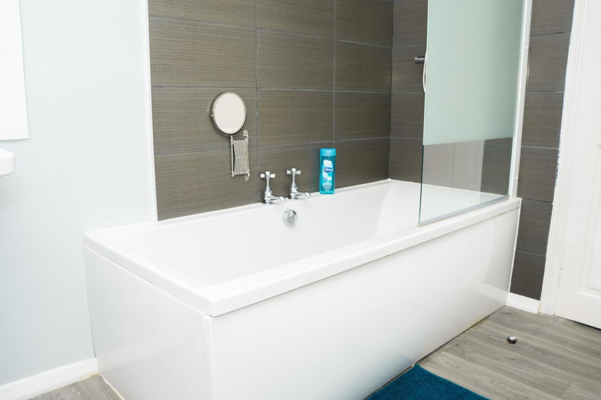 Stylish 3 Bed House With Free Parking Villa Leeds  Dış mekan fotoğraf