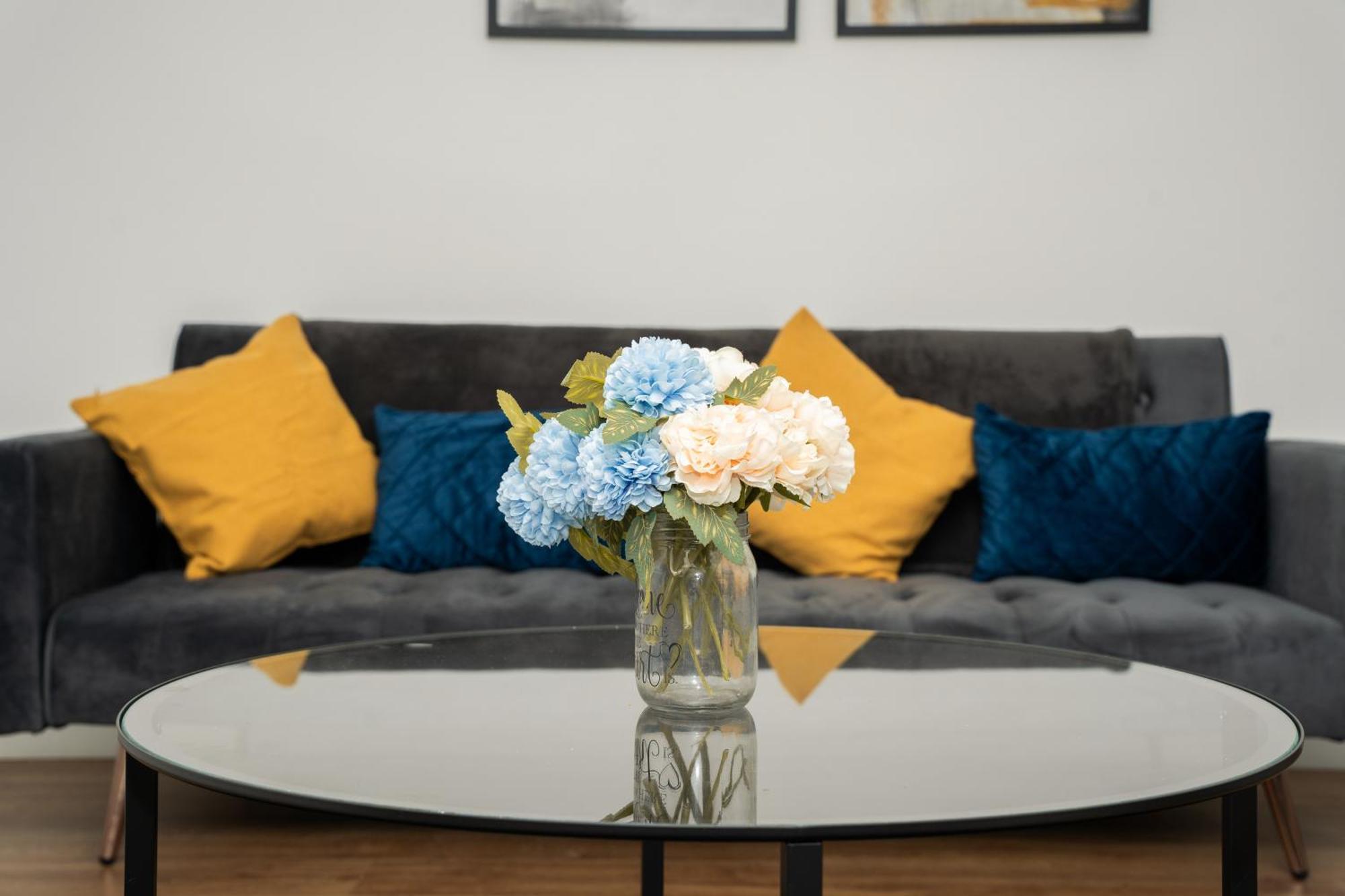 Stylish 3 Bed House With Free Parking Villa Leeds  Dış mekan fotoğraf